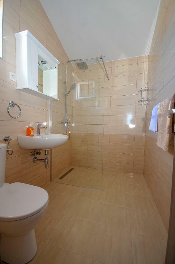Apartmani Vitic Бар Екстериор снимка