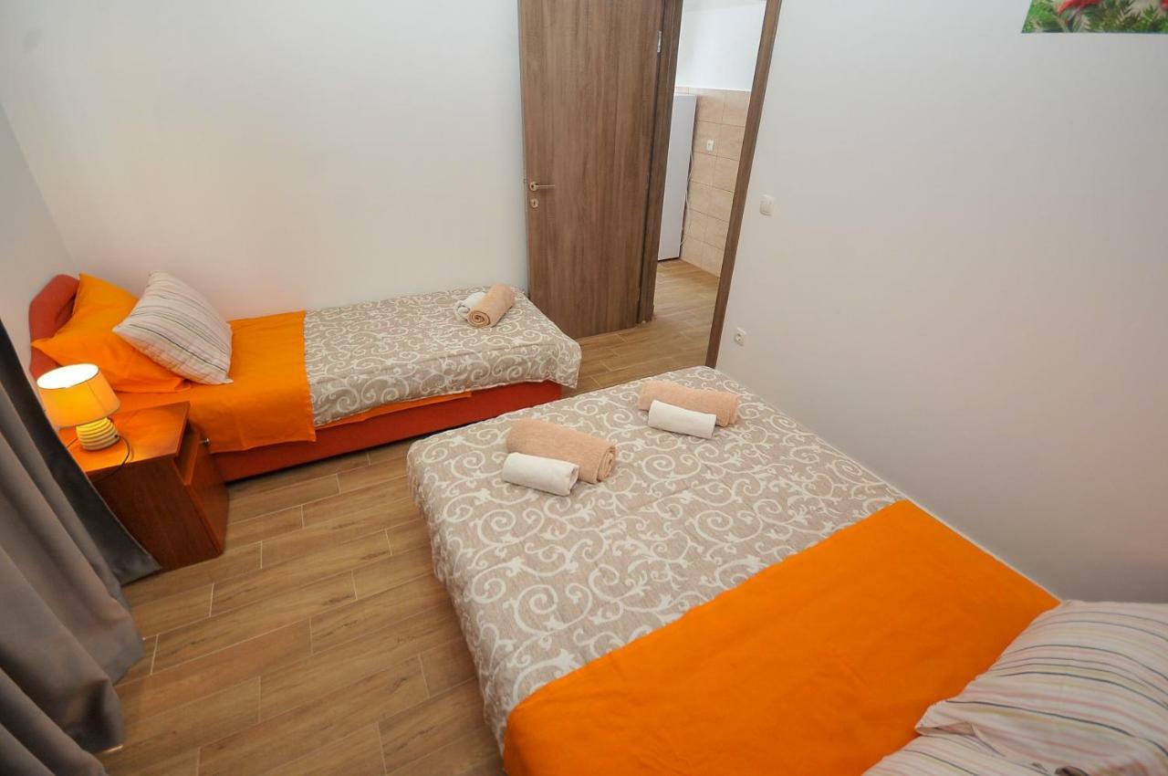 Apartmani Vitic Бар Екстериор снимка